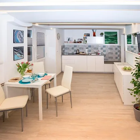 Big Yard Апартаменти *